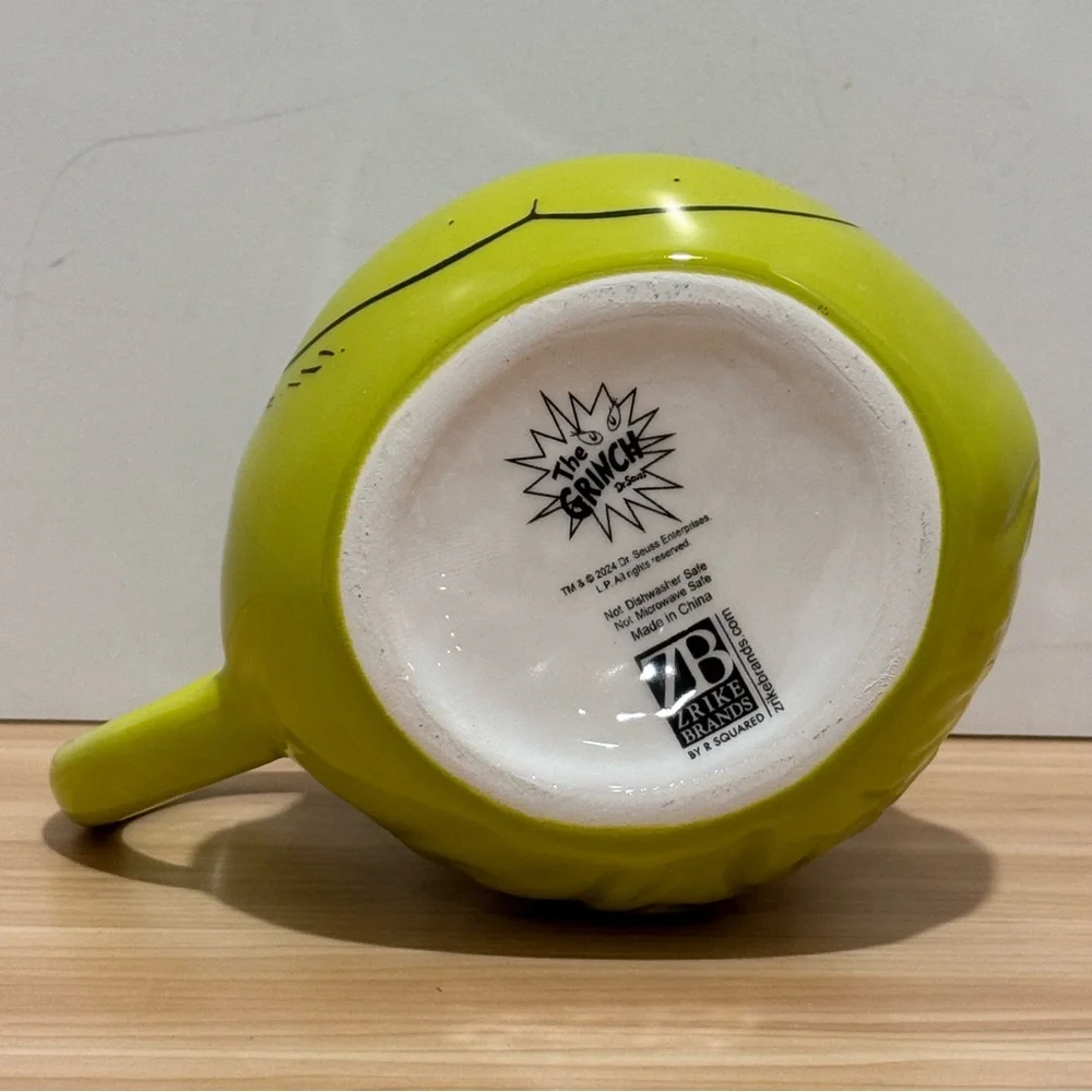 The Grinch Face Sculpted Mug Dr. Seuss Green Ceramic Coffee Cup ZB ZRIKE BRANDS - Picture 10 of 16